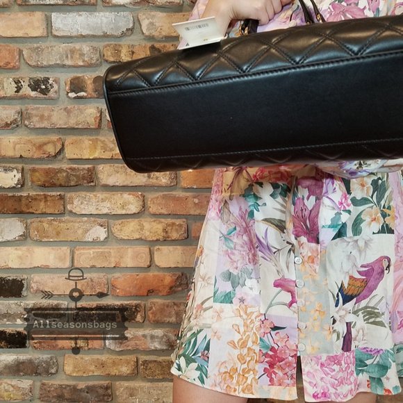 Tory Burch Small Savannah Flat Tote Black Leather - Picture 9 of 14